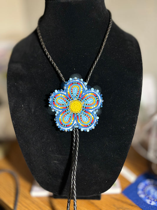 Blue daisy flower bolotie