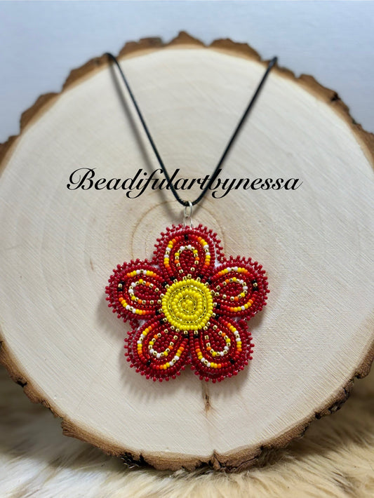 Maroon daisy flower necklace